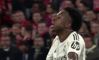 皇马内讧疑云：两位亿元巨星激烈争执，怒瞪与骂声四起！