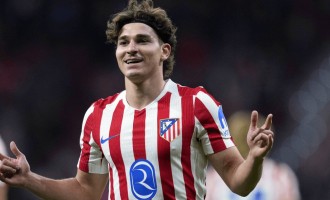 继梅西之后，又一位阿根廷锋霸在西甲上演帽戏！小蜘蛛救了西蒙尼