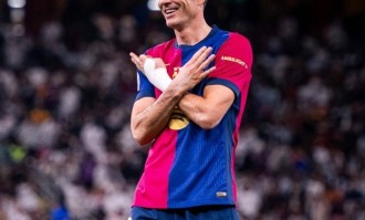 凌晨熬住！巴萨客场死磕纽卡冲欧冠5连杀，18岁亚马尔再破纪录，超越姆巴佩指日可待