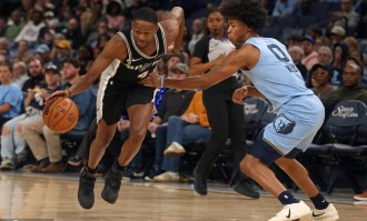 文班亚马复出空砍30分杰克逊21+9 马刺不敌灰熊