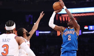 历史近在眼前！亚历山大连续124场20+ 距登顶只差3场