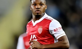 卖人赚1100万，梅西接班人在法甲重生，豪门账本比情怀更重要