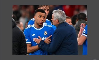 姆巴佩痛批对维尼修斯发表种族歧视言论的20岁前锋：不该再踢欧冠