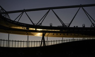 化挫折为燃料：阿尔特塔与拉亚呼吁阿森纳从杯赛失利中汲取力量，里斯本迎来自我救赎之夜