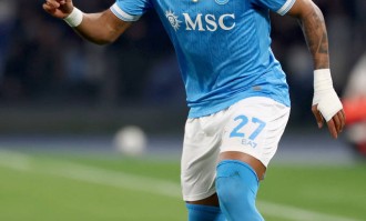 意甲炸裂！麦克托米奈闪电破门，那不勒斯四连胜狂飙，孔蒂率队剑指榜首，米兰瑟瑟发抖！