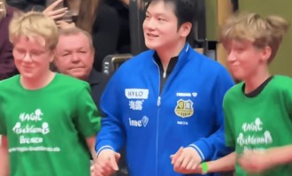 樊振东又赢了！德甲常规赛主场“最后一舞”，独得2分再立头功